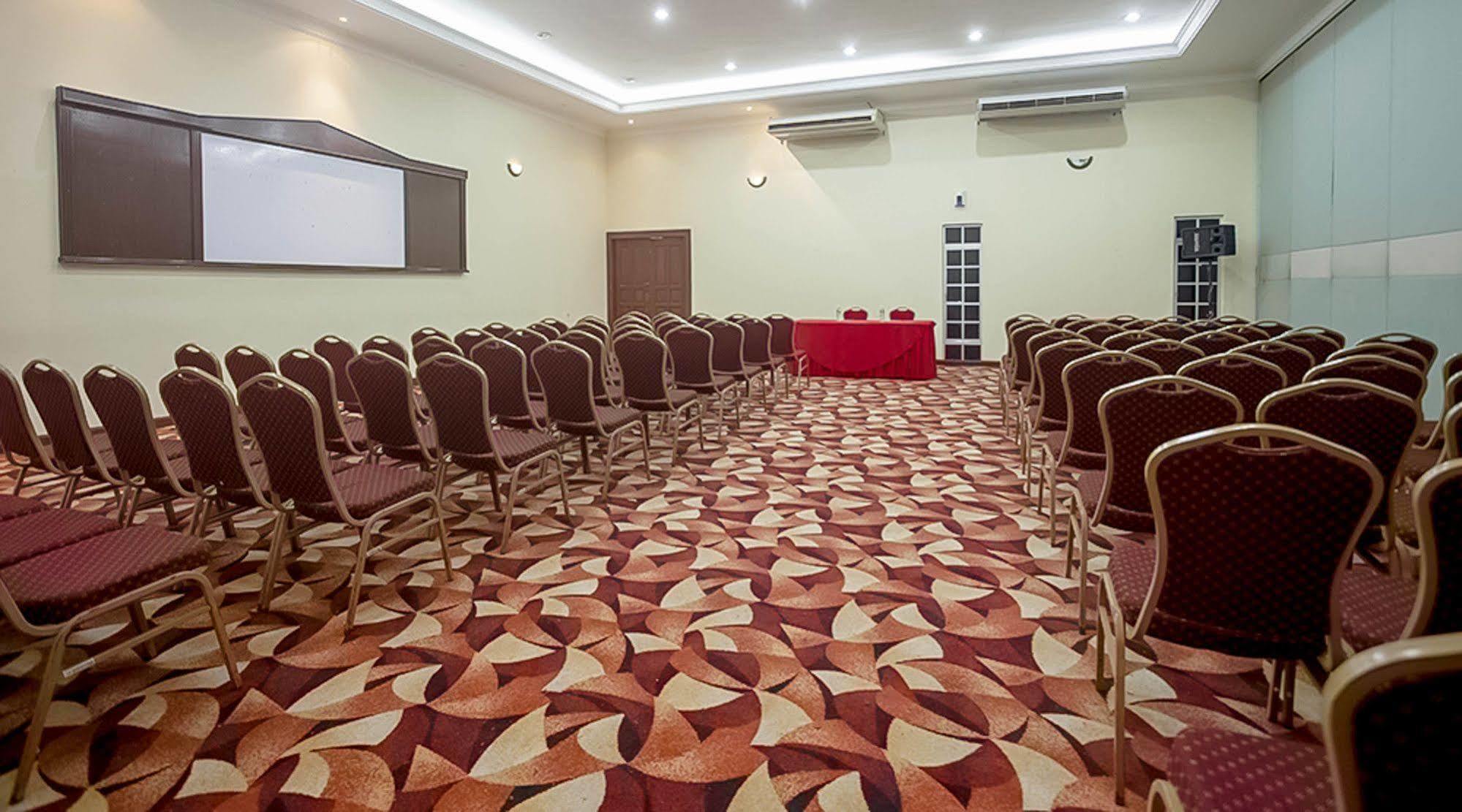 Hotel Seri Malaysia Ипох Экстерьер фото